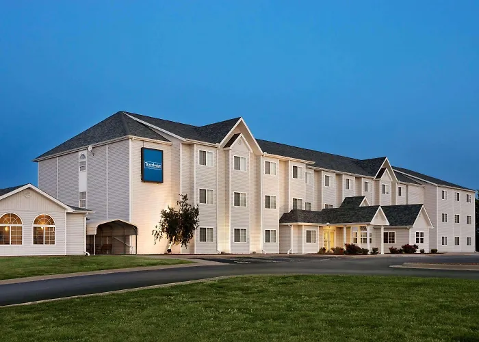 Travelodge By Wyndham Fort Scott