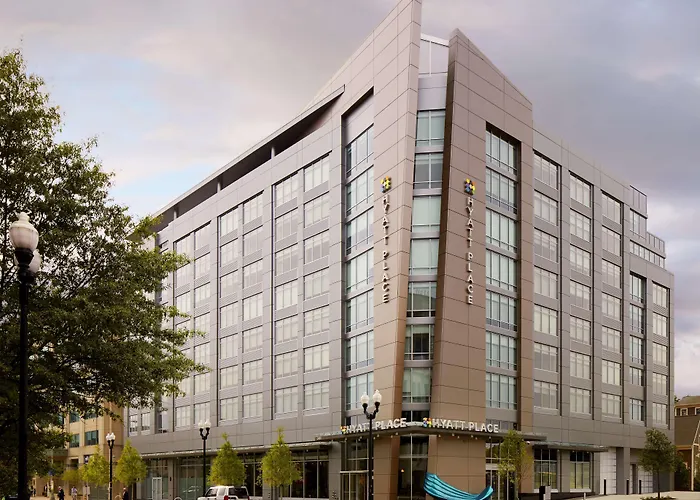 Hyatt Place Arlington Courthouse