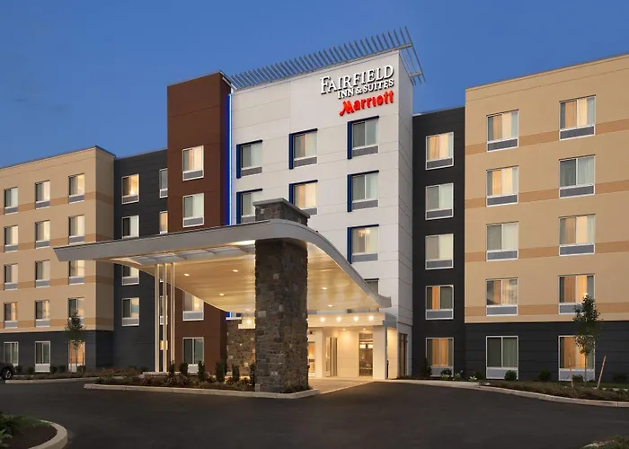 Fairfield Inn & Suites By Marriott Lancaster East At The Outlets Smoketown 