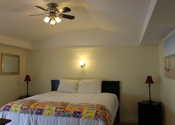 Drake'S Island Resort & Cottages Wells