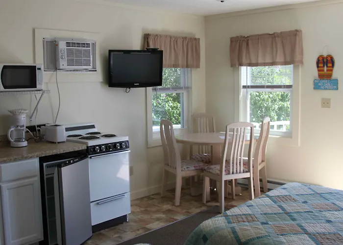 Drake'S Island Resort & Cottages Wells