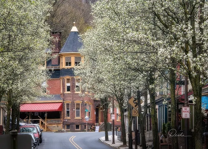 The Dolon House Bed & Breakfast! Jim Thorpe