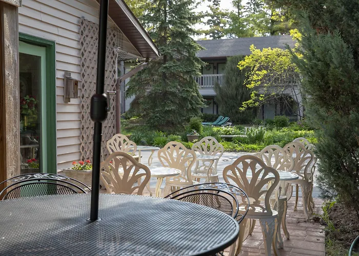 Coachlite Inn Sister Bay