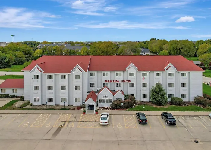 Ramada Limited By Wyndham, Bloomington I-55 & I-74 Il