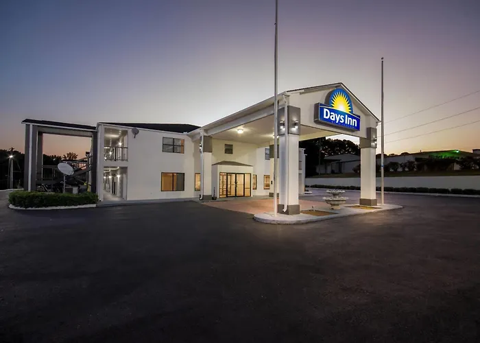 Days Inn By Wyndham Enterprise