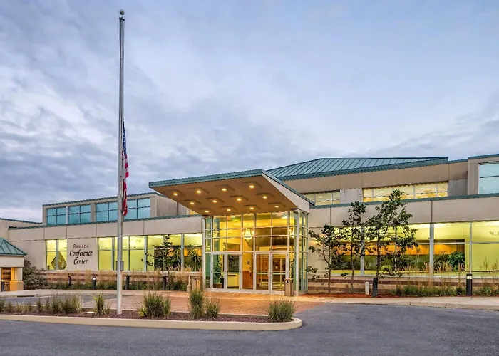 Ramada By Wyndham State College Hotel & Conference Center