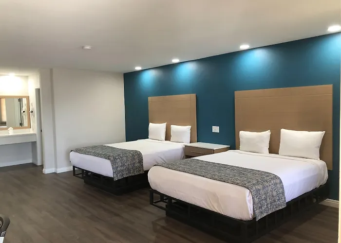 Cali Inn Carson