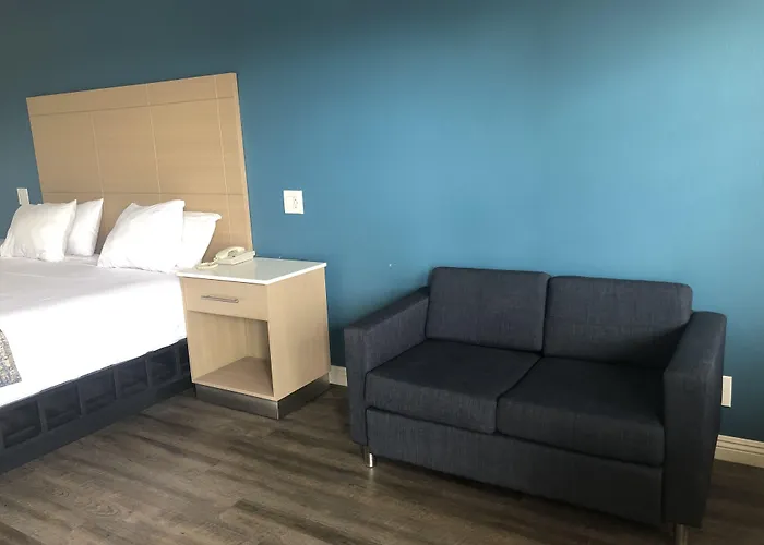 Cali Inn Carson