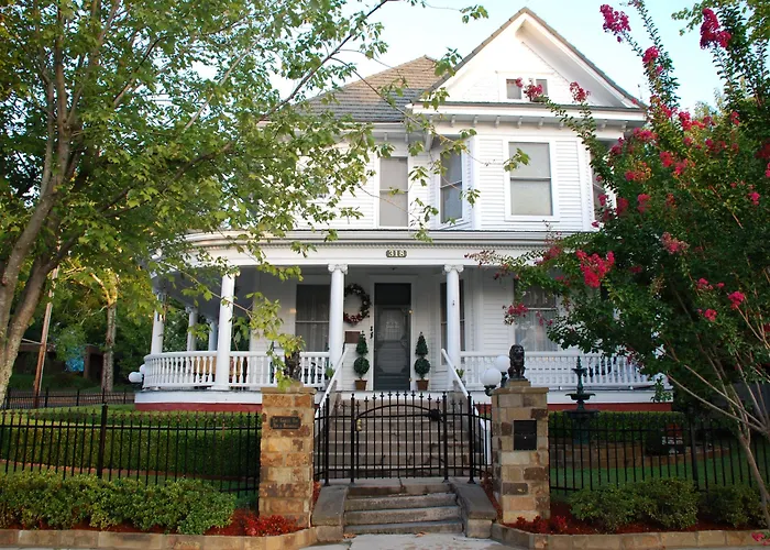 The Gables Inn Hot Springs