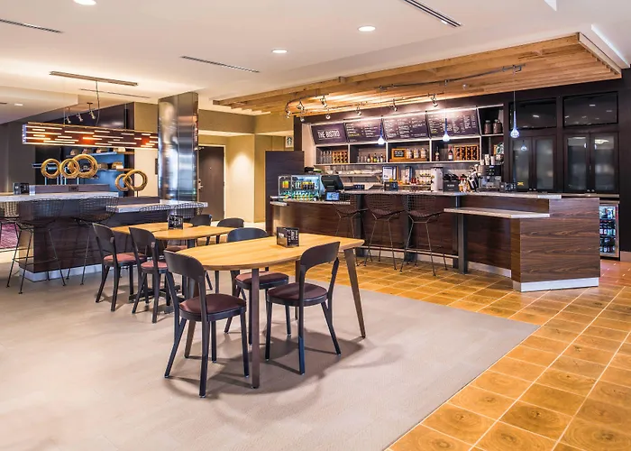 Courtyard By Marriott Detroit Farmington