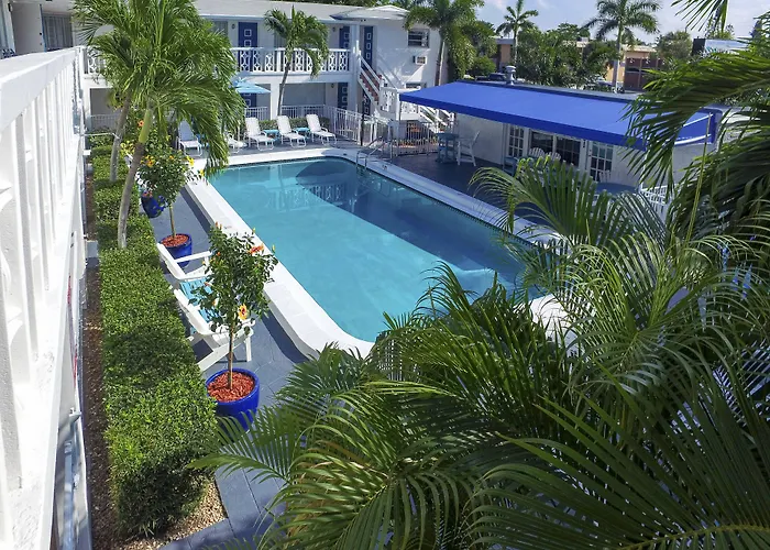 May-Dee Suites In Florida Hollywood