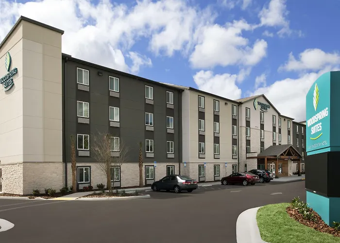 Extended Stay America Select Suites - Tampa - Northeast