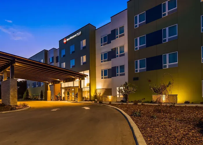 Best Western Plus Peppertree Nampa Civic Center Inn