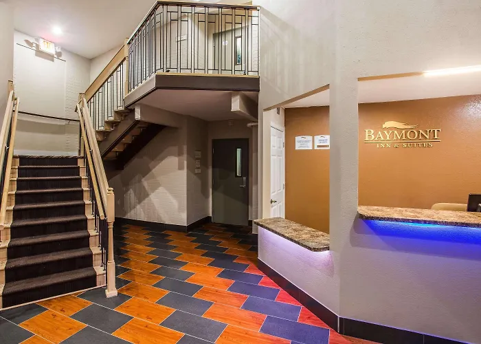 Baymont By Wyndham Appleton Hotel
