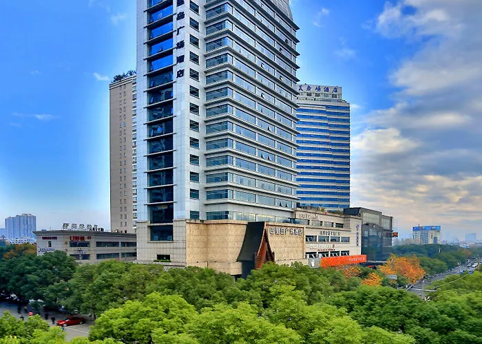 Yiwu Bali Plaza Hotel