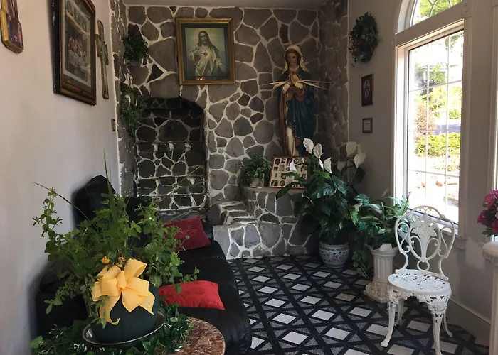 Maria'S Garden And Inn