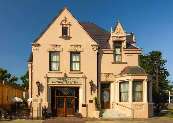 Inn At The Old Jail New Orleans