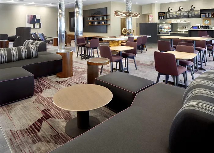 Courtyard By Marriott Houston Intercontinental Airport Hotel