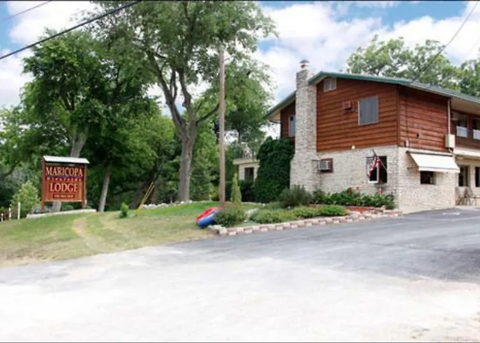 Horseshoe Riverside Lodge