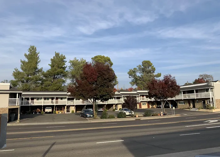 Elmwood Motel Auburn