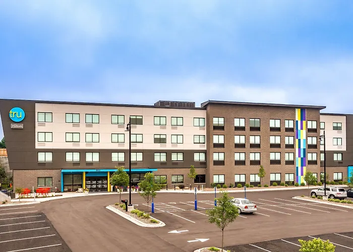 Tru By Hilton Madison West Hotel