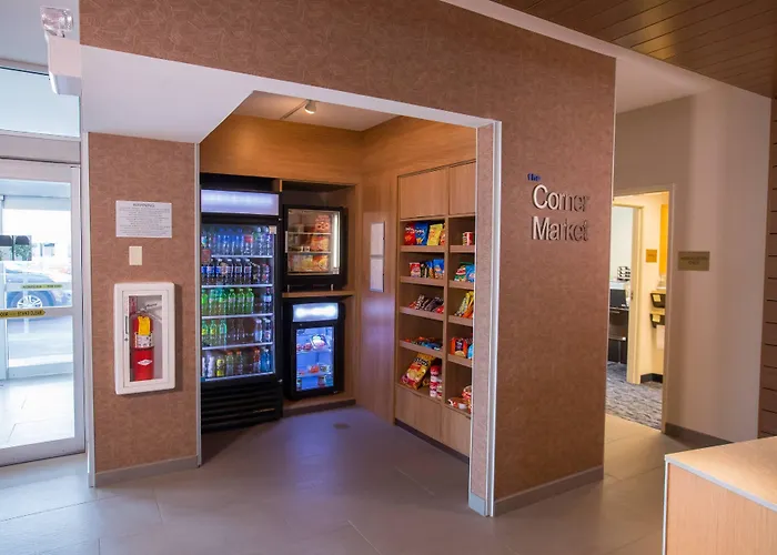 Fairfield Inn & Suites By Marriott Alexandria