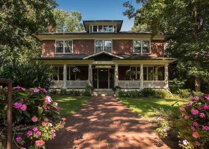 Sweet Biscuit Inn
