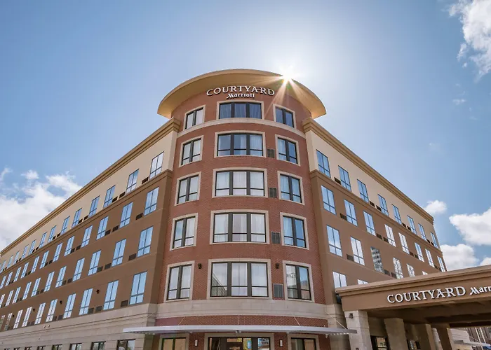 Courtyard By Marriott South Bend Downtown
