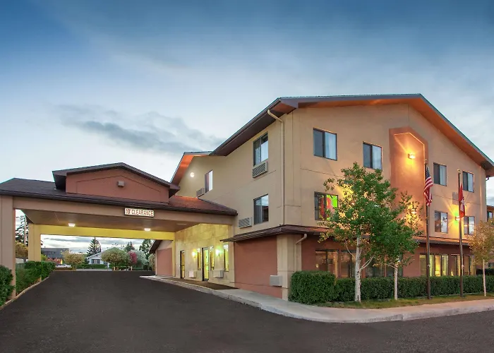 Super 8 By Wyndham Butte Mt Motel
