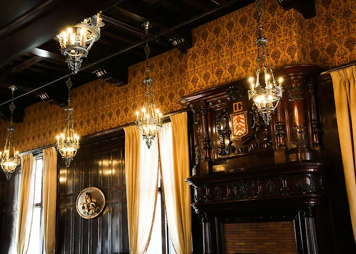 The Detroit Club Hotel