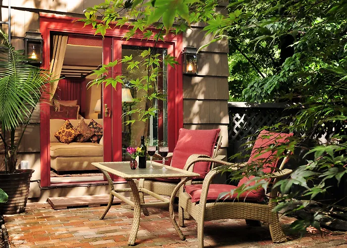 1795 Acorn Inn Bed And Breakfast Canandaigua