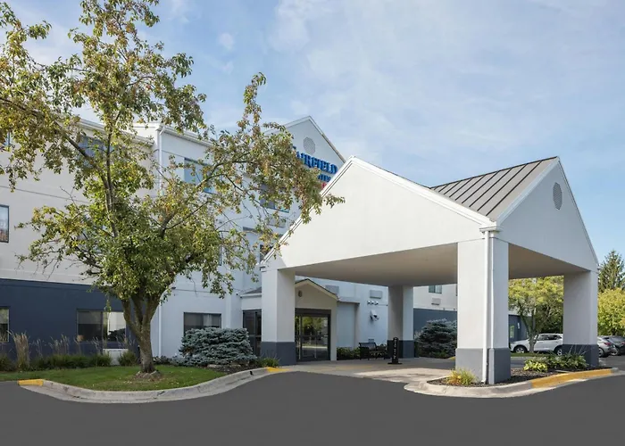 Fairfield By Marriott Inn & Suites Grand Rapids Airport