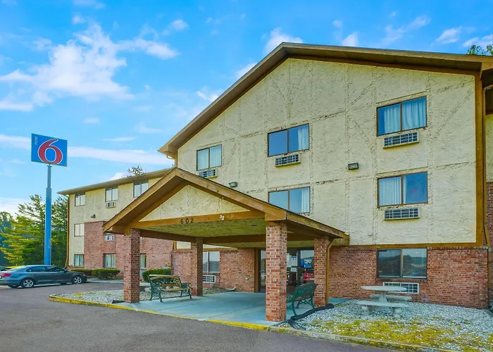 Motel 6 Morehead