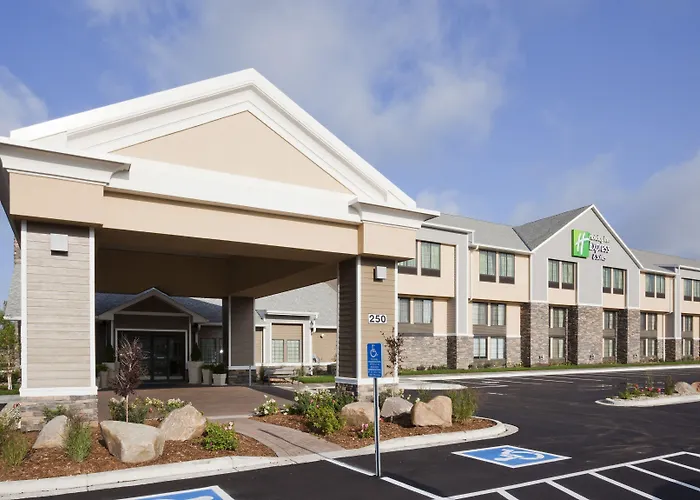 Holiday Inn Express & Suites Willmar By Ihg