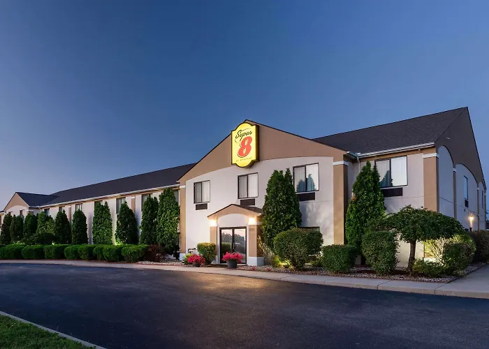Super 8 By Wyndham Goshen
