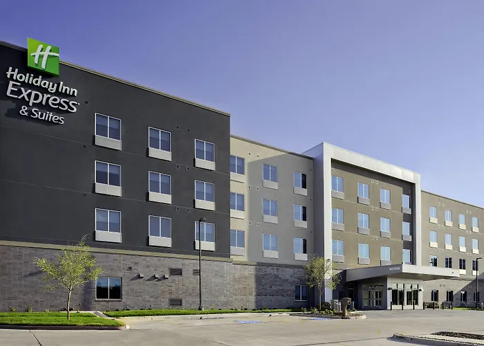 Holiday Inn Express & Suites Lubbock Central - Univ Area By Ihg