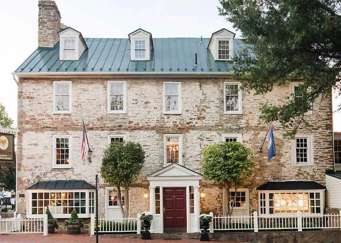 The Red Fox Inn & Tavern