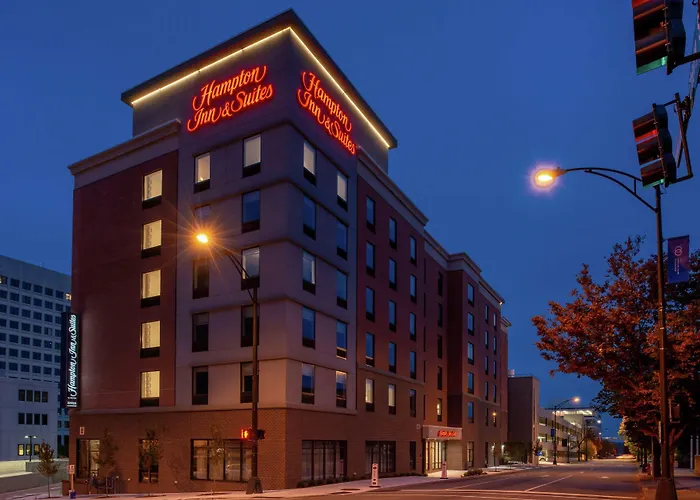 Hampton Inn & Suites Winston-Salem Downtown
