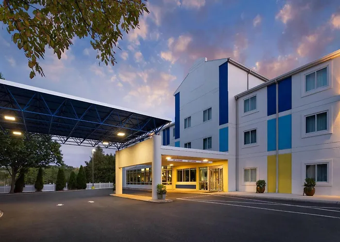 Days Inn By Wyndham Penn State State College