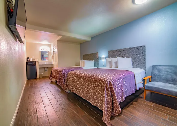 Turlock Inn