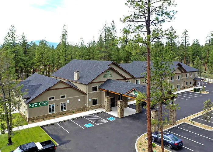 Grandstay Hotel & Suites Sisters