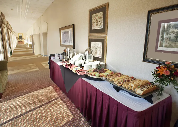 Clarion Hotel & Suites - Convention Center Fredericksburg