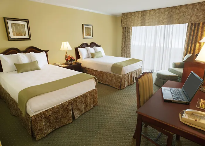 Clarion Hotel & Suites - Convention Center Fredericksburg