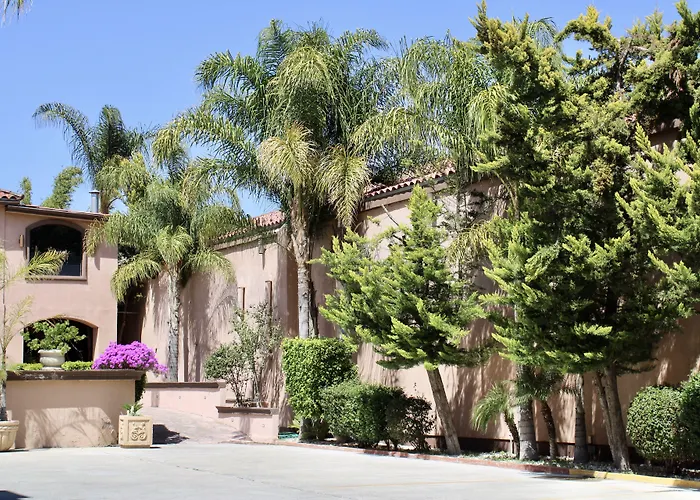 Estancia Inn Tecate