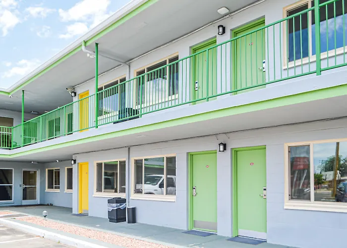 Greeley University Inn/ Greeley Inn