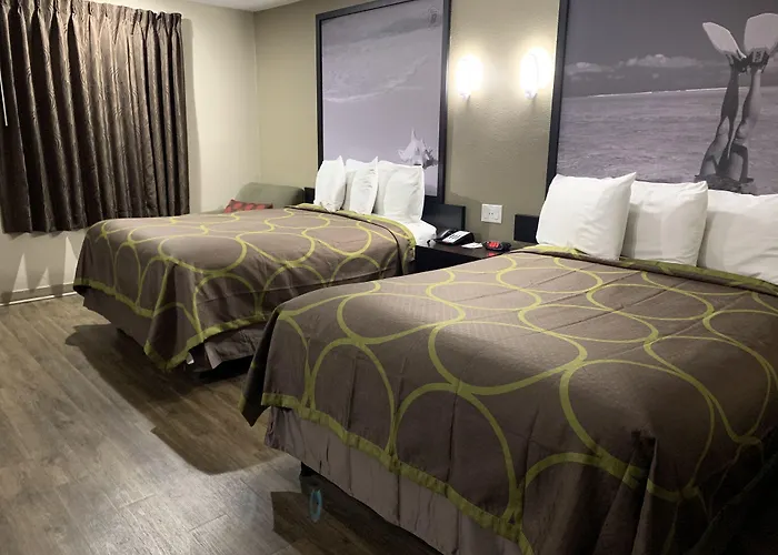 Super 8 By Wyndham Pensacola Nas Area