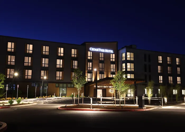 Cedartree Hotel Portland Hillsboro