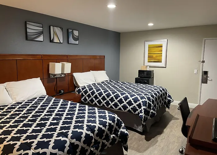 Bel Air Motor Hotel Tustin