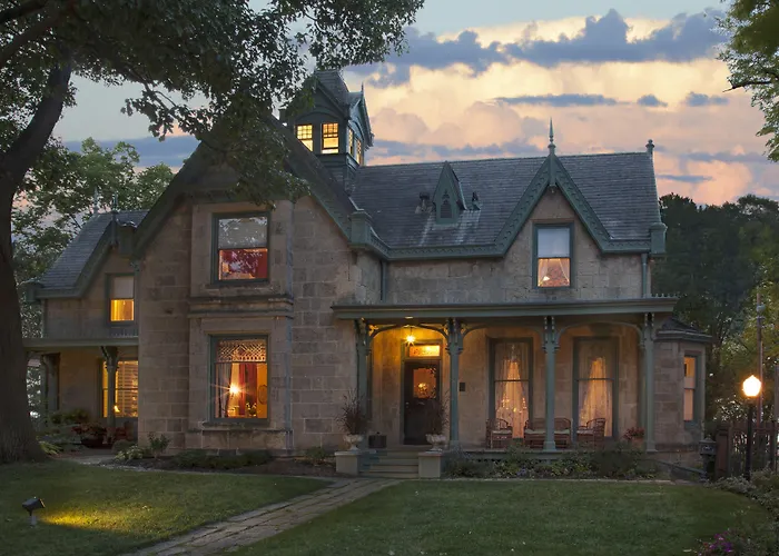 The Livingston Inn