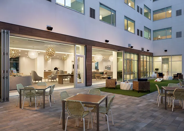 Element By Marriott Austin At The Domain Hotel